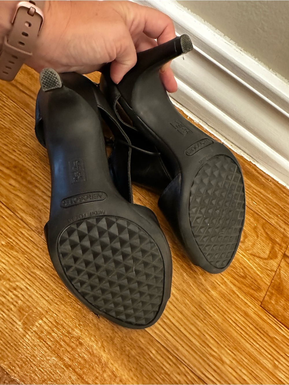 Aerosoles Heel Rest Black Cutout Peep Toe Booties Heels Size 5.5 - Picture 6 of 8